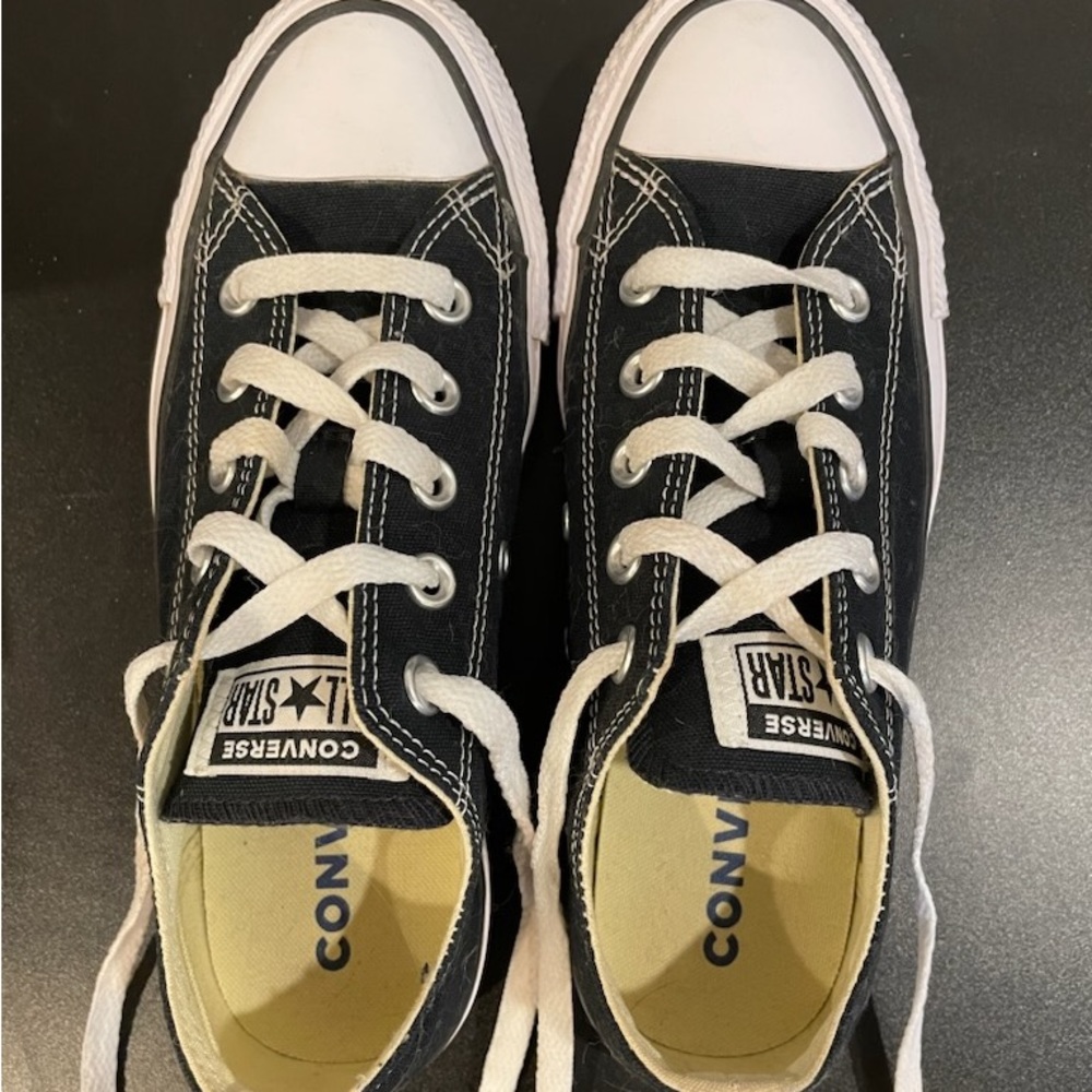 Black converse